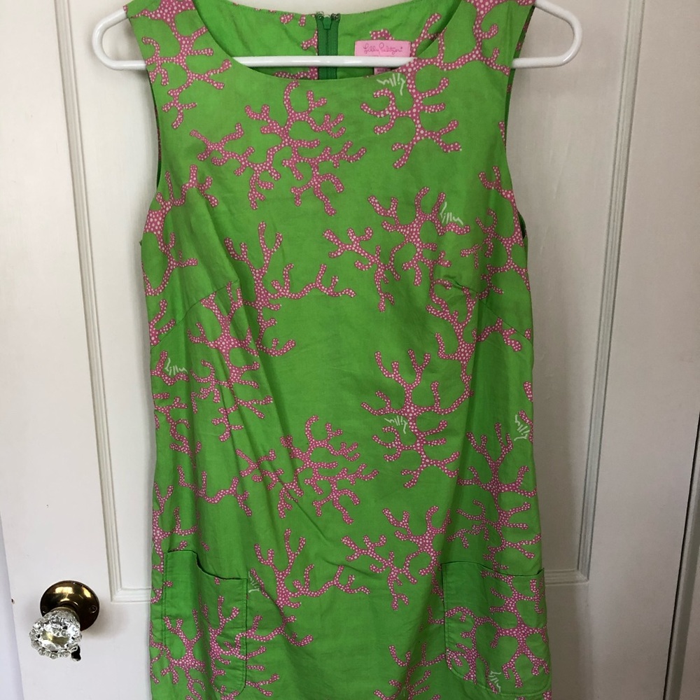 Lilly Pulitzer dress. Sleeveless. Coral print